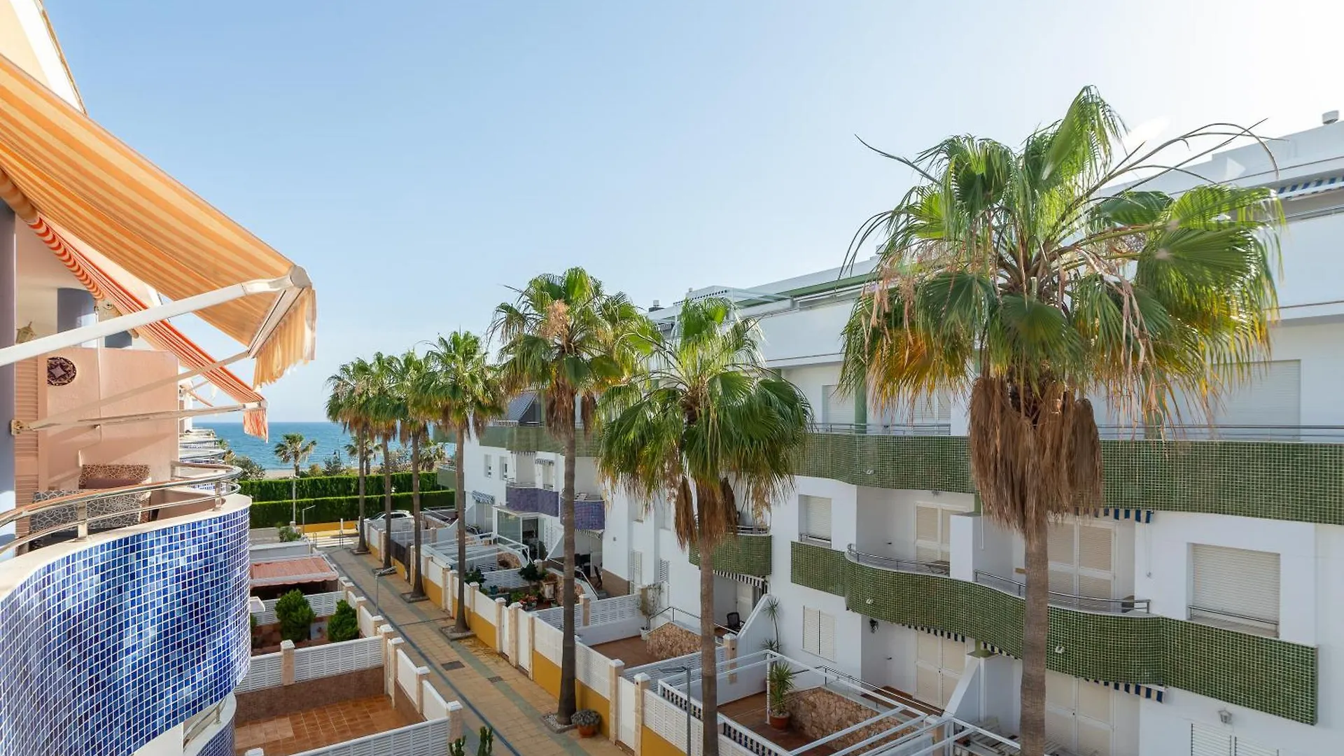 Trendyhomes Almerimar II 0*,